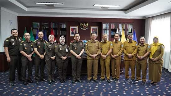 Perkuat Sinergi, Kajati Kepri dan Gubernur Ciptakan Supremasi Hukum dan Pemerintahan yang&nbsp;Baik