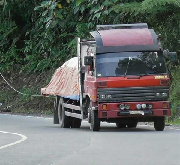 Gubernur Sumbar Batasi Jam Operasional Kendaraan Barang di Jalur Sitinjau Lauik Mulai 20&nbsp;Mei