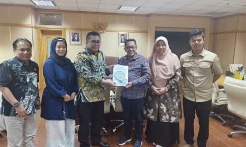 Bupati Tanah Datar Paparkan Kerusakan Pertanian Akibat Banjir Bandang di Kementerian Pertanian&nbsp;RI