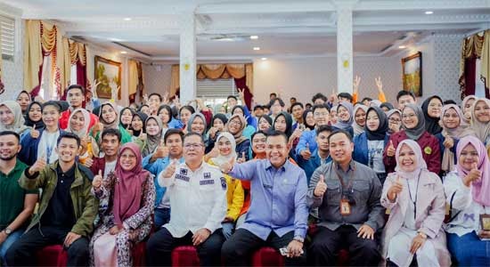 Bupati Solok Berikan Pengalaman Berharga pada Mahasiswa PMM4 Inbound&nbsp;UNP