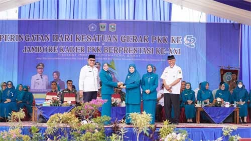 Gubernur Sumbar Puji Prestasi dan Keberhasilan Epyardi dalam Memimpin Kabupaten&nbsp;Solok