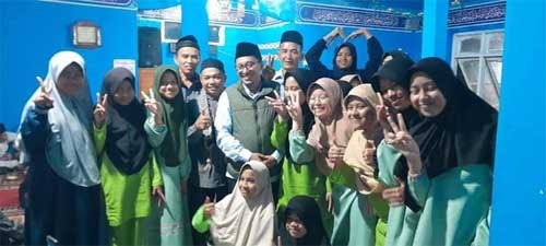 Bupati Eka Putra Mengimbau Masyarakat Manfaatkan Berbagai Program Unggulan Daerah