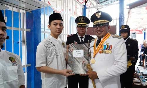 Bupati Eka Putra Serahkan Remisi Umum pada Warga Binaan Rutan&nbsp;Batusangkar