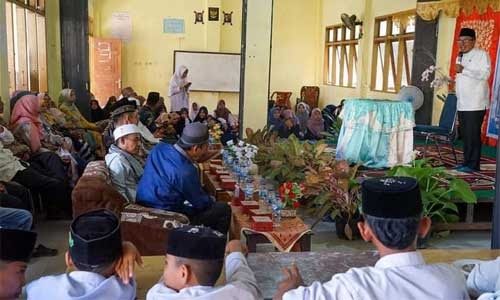 Bupati Eka Putra Ajak Generasi Muda Waspadai Dampak Negatif Teknologi dan Dukung Program Hafiz di&nbsp;Ponpes