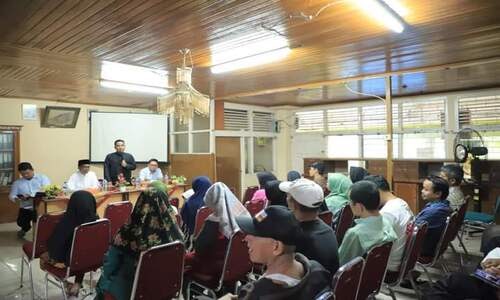 Wawako Bertemu Pedagang Pasar Raya Solok, Sosialisasi Terkait Perda Nomor 1 Tahun&nbsp;2024