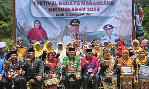 Tradisi Perlu Diwariskan, Gubernur Mahyeldi Apresiasi Festival Budaya Marandang Minangkabau&nbsp;2024